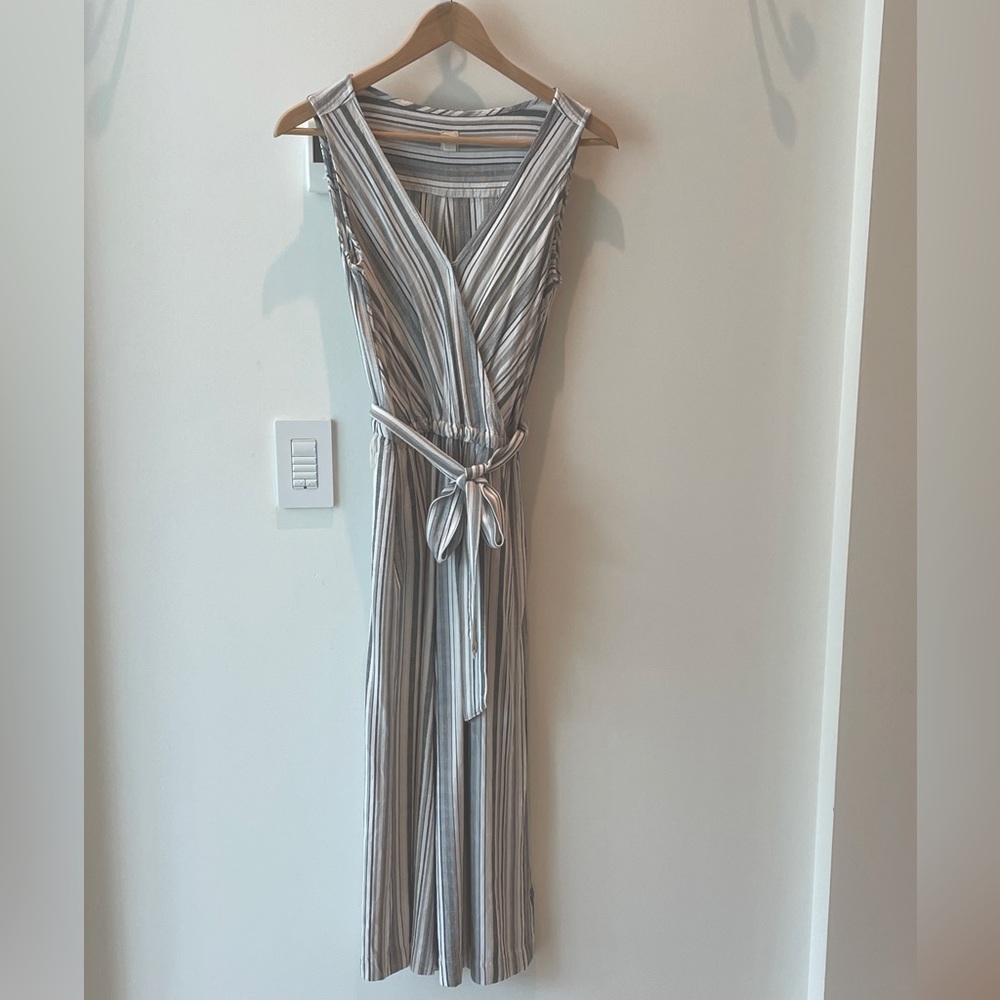 Striped Gap jumpsuit with belt and pockets